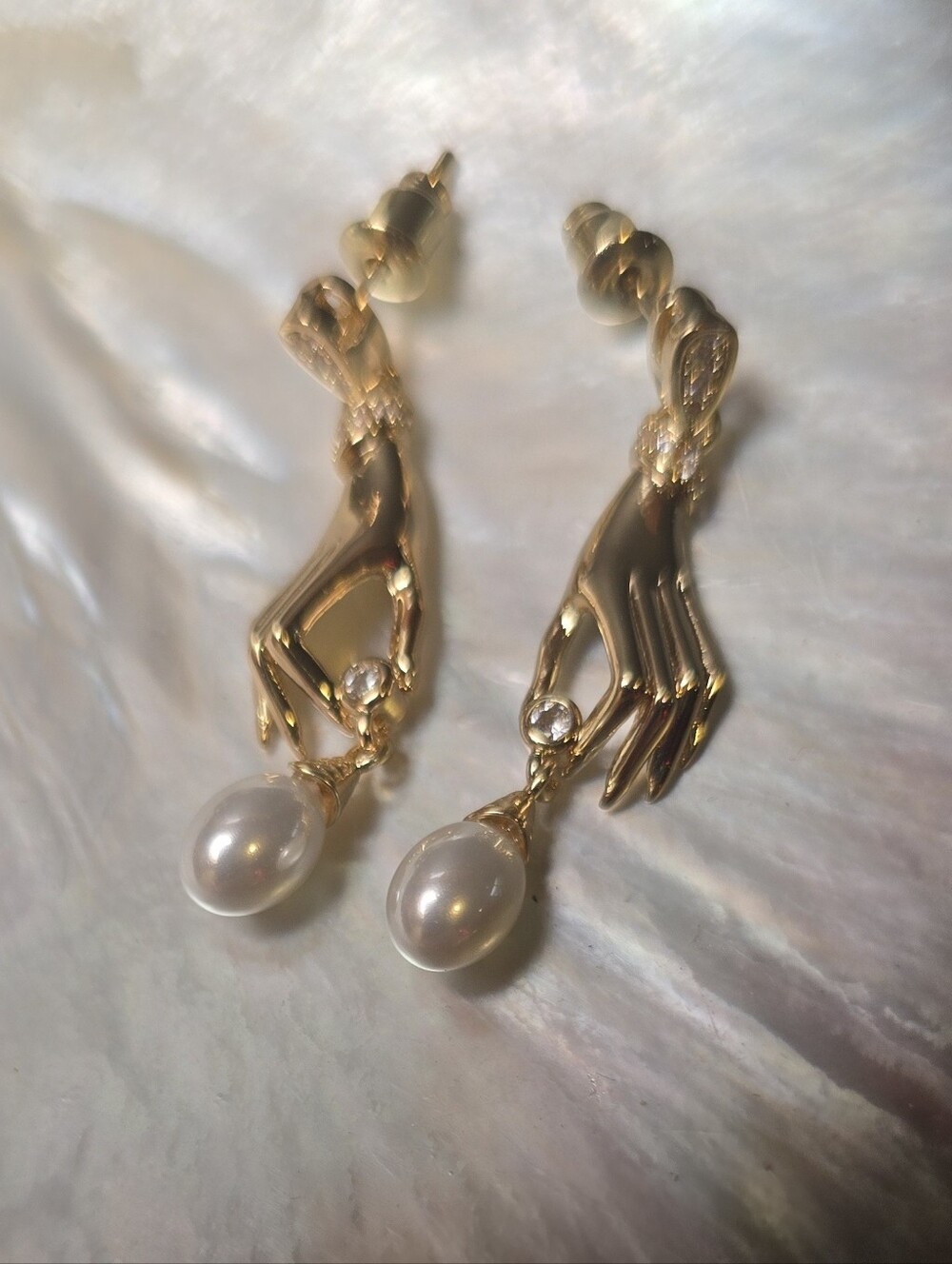 Elegant Gold Rhinestones Hands Holding Pearl Drop Pierced Earrings